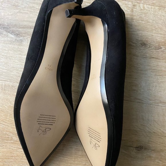 Mango Black Suede Kitten Heel 10 NIB - Picture 6 of 8